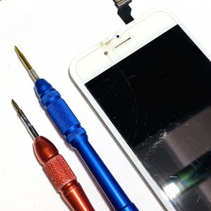 iPhone6パネル交換修理