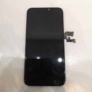 iPhone X パネル修理