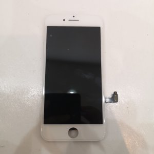 iPhone 8 パネル交換