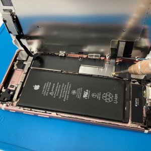 iPhone 7 バッテリー交換