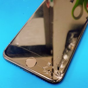 iPhone7 フロントパネル交換