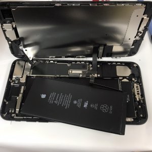 iPhone 7 ﾌﾟﾗｽ　バッテリー交換