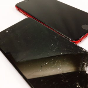 iPhone8 フロントパネル交換