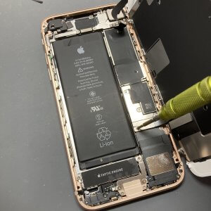 iPhone8 バッテリー交換