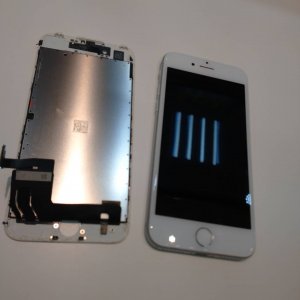 iPhone7液晶交換修理
