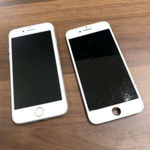 iPhone8画面割れ液晶修理