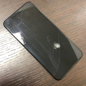 iPhoneXSMAXフロントガラス修理