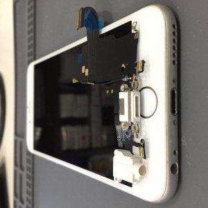 iPhone6　ライトニング交換