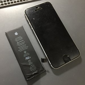 iPhone5S バッテリー交換