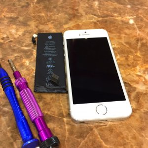 iPhoneSE バッテリー交換