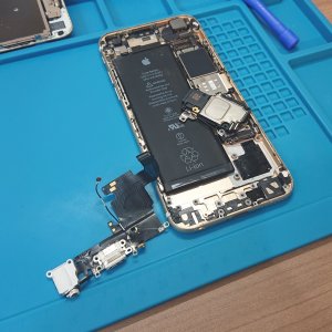 iPhone6S ライトニング交換
