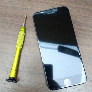 iPhone8 フロントパネル交換