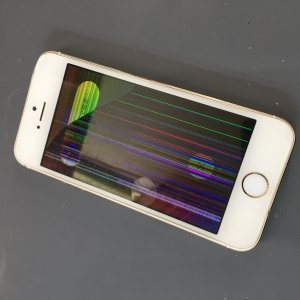 iPhone5S 液晶交換
