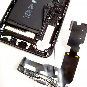 iPhone7 Plus ライトニング交換