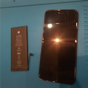 iPhone8バッテリー交換修理