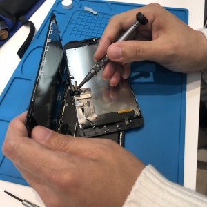 iPhone7Plus液晶交換修理
