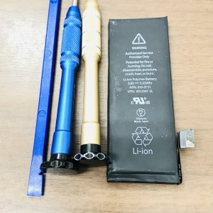 iPhone5S バッテリー交換