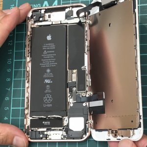 iPhone7 バッテリー交換