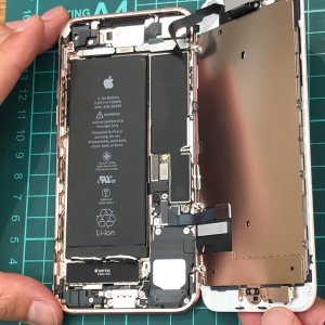 iPhone7 パネル交換 バッテリー交換