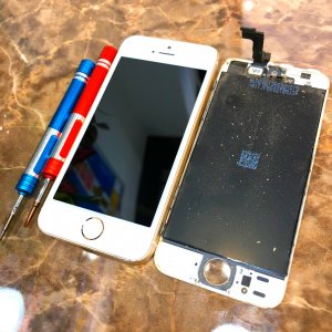 iPhone5s 液晶交換