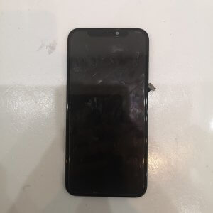 iPhone X パネル修理