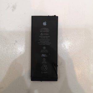 iPhone 8 バッテリー交換