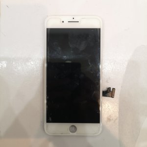 iPhone 7+ パネル修理