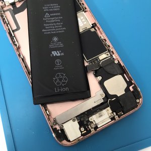 iPhone6s バッテリー交換