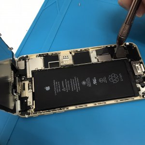 iPhone 6+ バッテリー交換