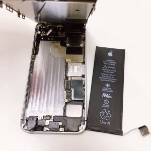 iPhoneSE バッテリー交換