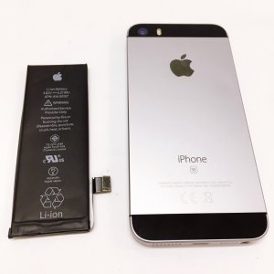 iPhoneSE バッテリー交換