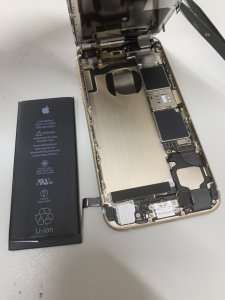 iPhone6s バッテリー交換