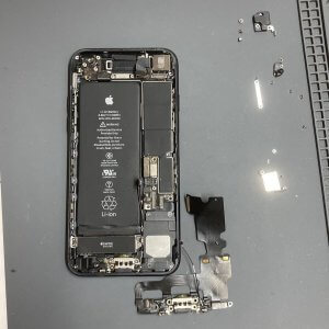 iPhone7 ライトニング交換