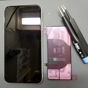 iPhone XR　バッテリー交換　