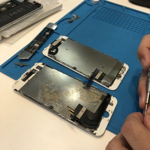 iPhone7　パネル交換修理