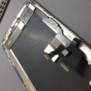 iPhone XS　水没修理