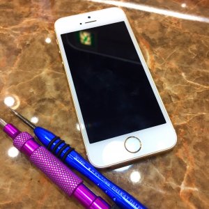 iPhoneSE 液晶交換