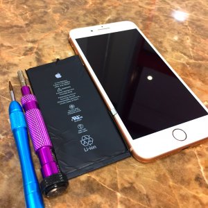 iPhone8+ バッテリー交換
