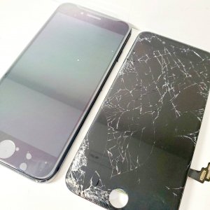 iPhone7 パネル交換