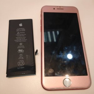 iPhone7バッテリー交換修理