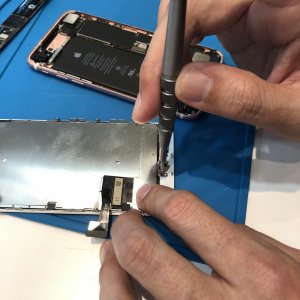 iPhone7液晶交換修理