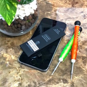 iPhone SE バッテリー交換