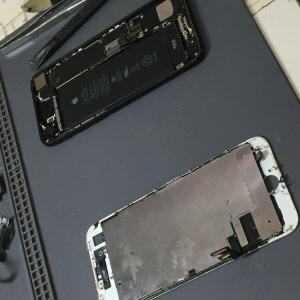 iPhone7　ガラスパネル交換
