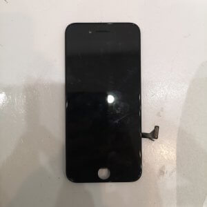 iPhone 8 パネル修理
