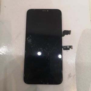 iPhone XS MAX パネル修理