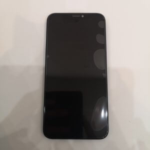 iPhone XS パネル交換