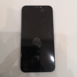 iPhone X パネル交換