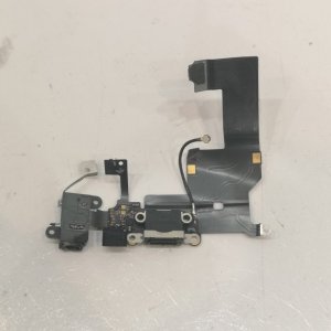 iPhone 5 ライトニング交換