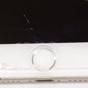 iPhone7 ホームボタン修理