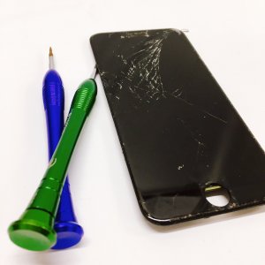 iPhone7 フロントパネル交換